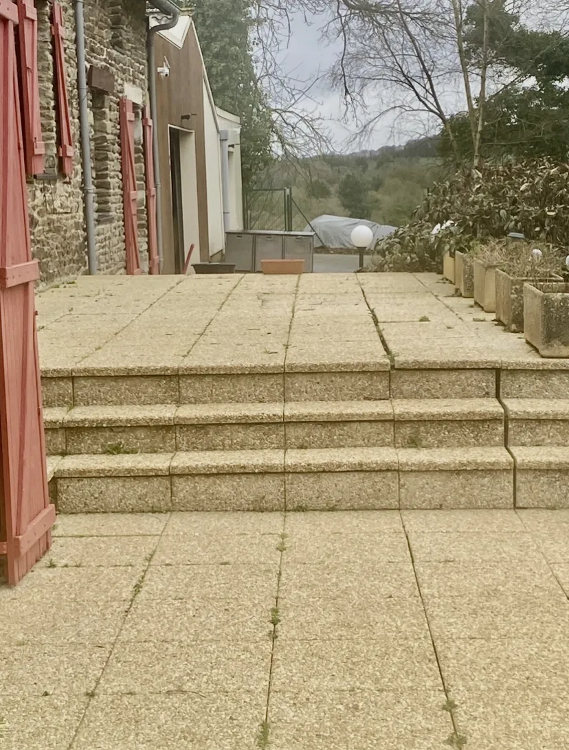 Escalier extérieur avant