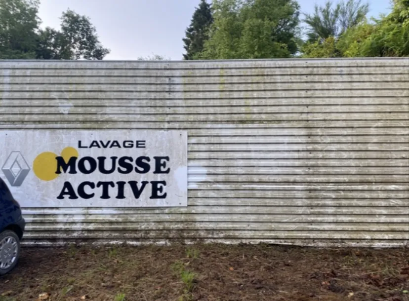 Façades encrassées avant